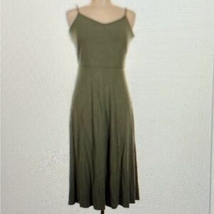 LOFT Olive Midi Dress Size 14. NWT Super soft fabric adjustable straps